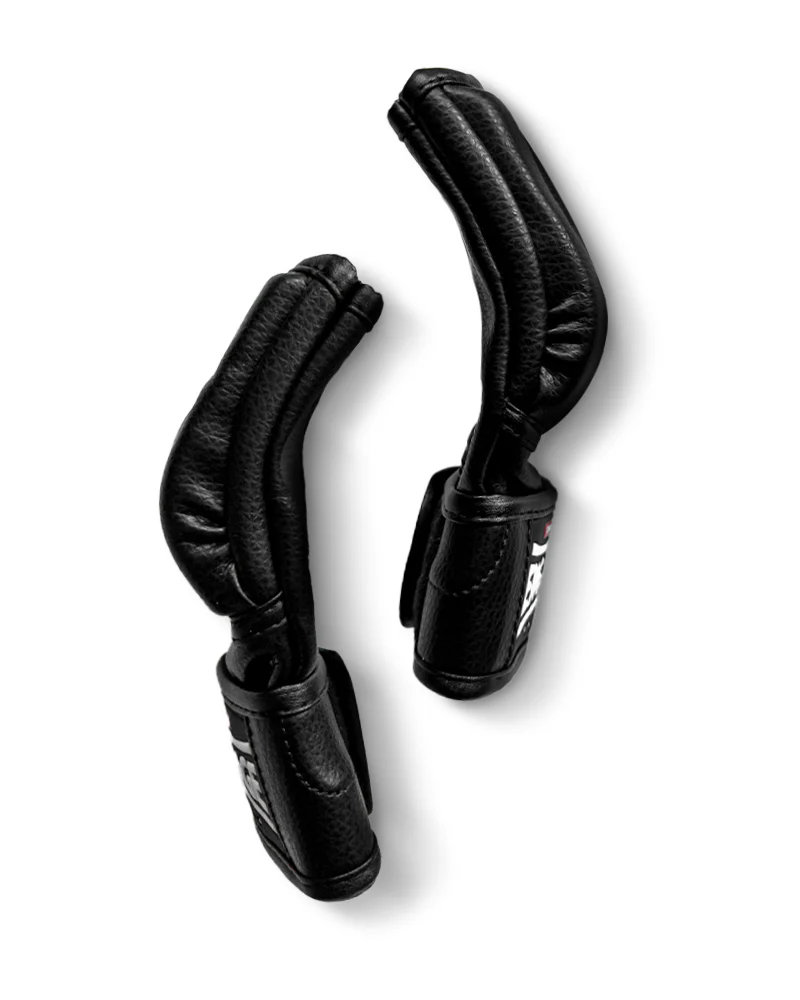 Essential 4oz MMA Gloves (Black) - Image 3